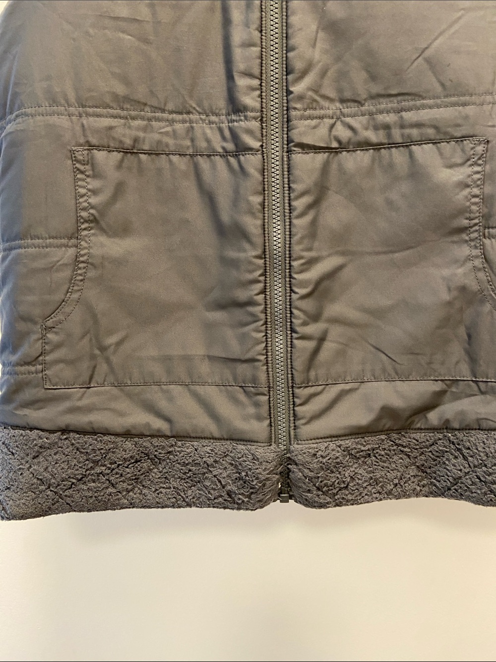 Patagonia LosGatos Reversible Charcoal Fleece Puffer Weather Resistant Vest 3791 - Picture 4 of 10